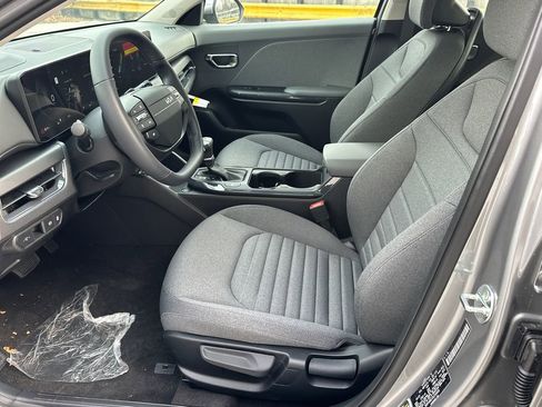 New 2025 Kia K4 EX image 18
