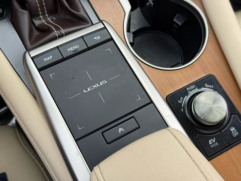 Used 2020 Lexus RX 450h AWD w/ Premium Package image 27