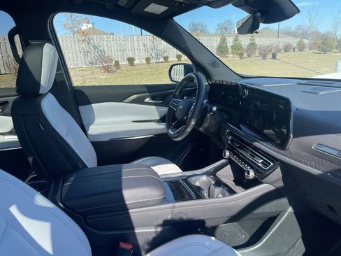 Used 2025 Chevrolet Traverse High Country w/ LPO, Floor Liner Package image 43