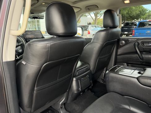 Used 2024 INFINITI QX80 Luxe AWD/4WD image 17
