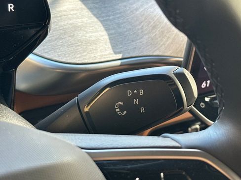 New 2025 Volkswagen ID. Buzz Pro S image 21