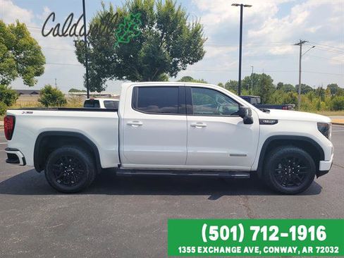 Used 2025 GMC Sierra 1500 Elevation w/ Elevation Premium Package AWD/4WD image 4
