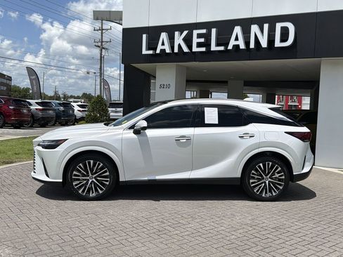 Used 2025 Lexus RX 350 w/ Convenience Package AWD/4WD image 3