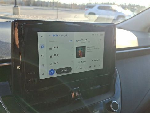 Used 2023 Toyota Corolla LE image 3