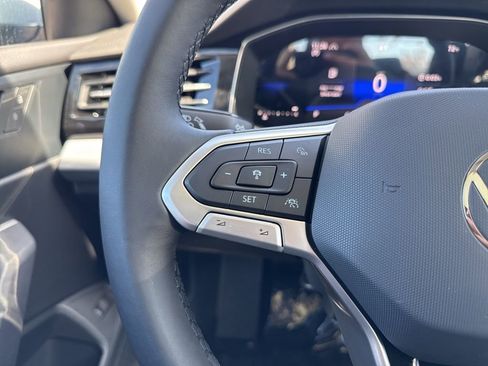 New 2025 Volkswagen Jetta SE image 32