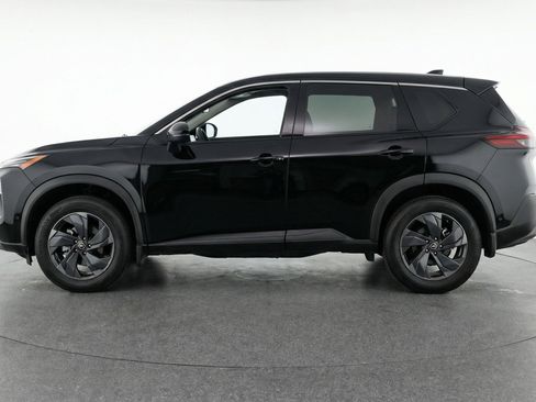 Used 2025 Nissan Rogue SV image 5