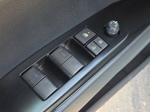 New 2026 Toyota Camry SE w/ Convenience Package FWD image 18