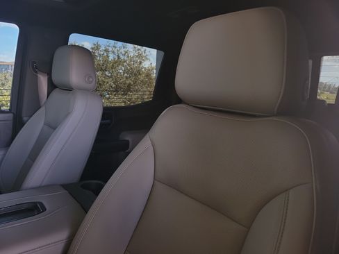Used 2021 Chevrolet Silverado 1500 LTZ RWD image 18