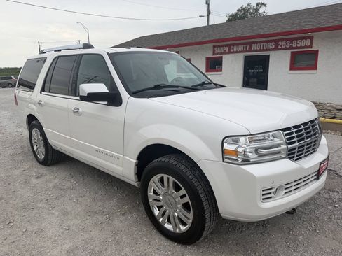 Used 2012 Lincoln Navigator 4WD image 1