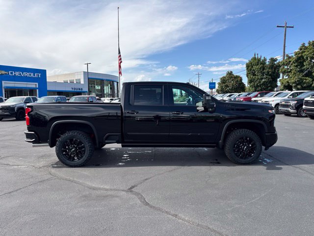 New 2026 Chevrolet Silverado 2500 High Country w/ Midnight Edition AWD/4WD image 8