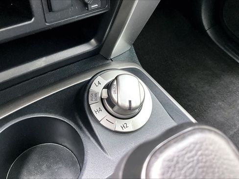 Used 2023 Toyota 4Runner TRD Sport AWD/4WD image 31
