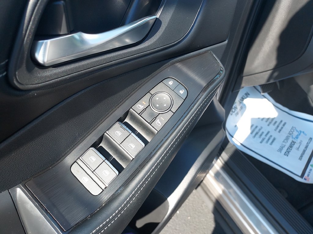 Certified 2025 Nissan Rogue SL FWD image 11