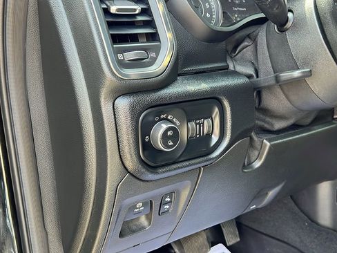 Used 2019 RAM 1500 Sport w/ Level 2 Equipment Group AWD/4WD image 14
