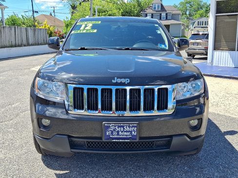 Used 2012 Jeep Grand Cherokee Laredo AWD/4WD image 2