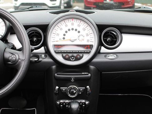 Used 2012 MINI Cooper Convertible image 17