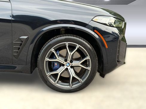 Used 2024 BMW X5 sDrive40i w/ M Sport Package RWD image 12