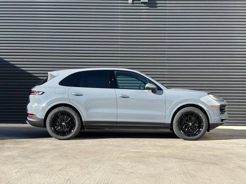 Used 2026 Porsche Cayenne AWD/4WD image 8