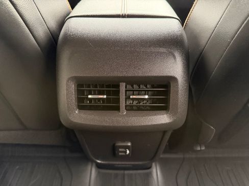 Used 2022 GMC Terrain AT4 AWD/4WD image 29