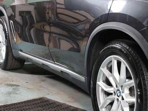 Used 2019 BMW X5 xDrive40i w/ Convenience Package AWD/4WD image 23