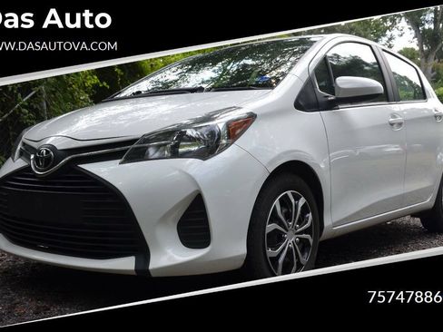 Used 2017 Toyota Yaris L FWD image 1