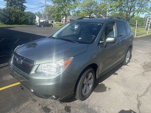Used 2015 Subaru Forester 2.5i Limited AWD/4WD image 2