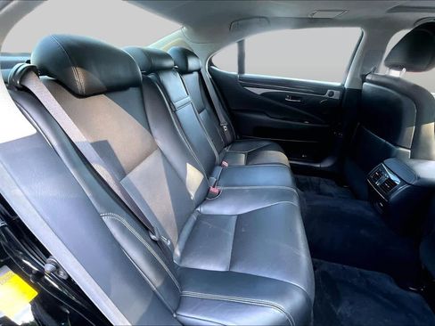 Used 2014 Lexus LS 460 L AWD/4WD image 19