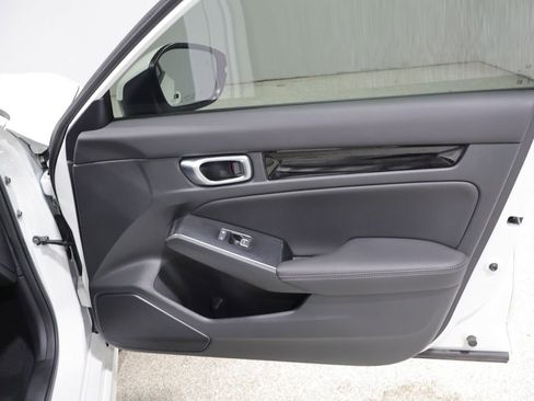 Used 2024 Honda Civic Touring image 24