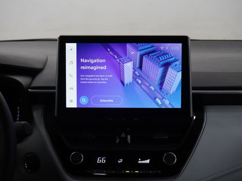 Used 2025 Toyota Corolla SE FWD image 15