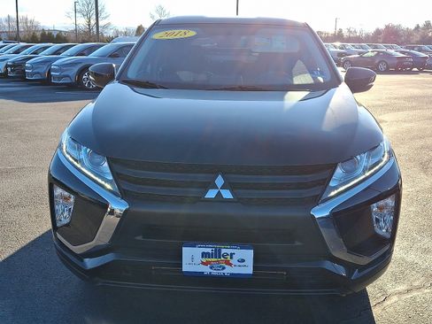 Used 2018 Mitsubishi Eclipse Cross LE image 2