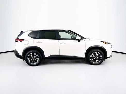Used 2023 Nissan Rogue SV image 10