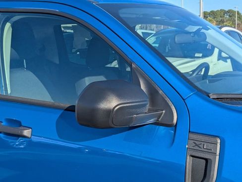 New 2025 Ford Maverick XL image 12