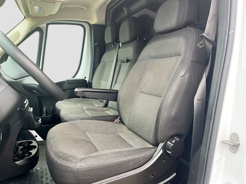Used 2023 RAM ProMaster 2500 w/ Safety Group FWD image 19