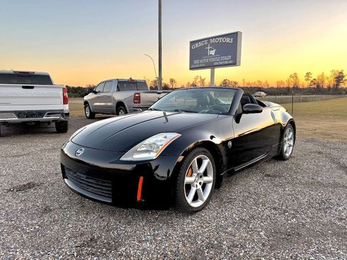 Used 2005 Nissan 350Z Grand Touring image 3