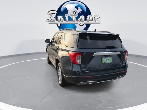 Used 2023 Ford Explorer XLT w/ Equipment Group 202A image 8