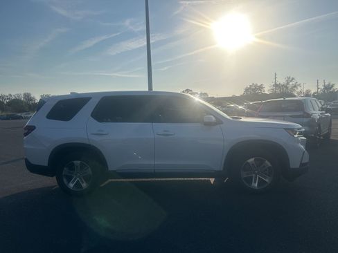 Used 2023 Honda Pilot EX-L image 8