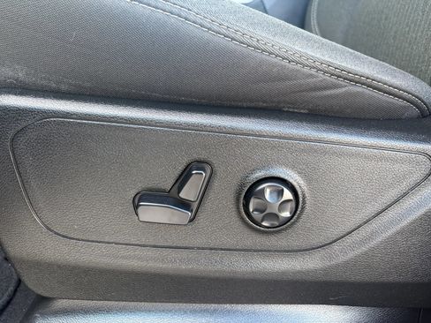 Used 2019 RAM 1500 Big Horn AWD/4WD image 25