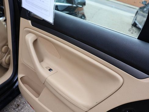 Used 2008 Volkswagen Jetta SE FWD image 21
