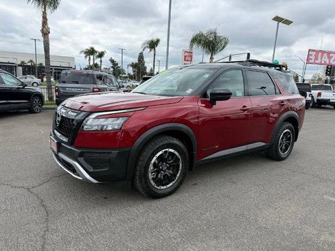 Certified 2023 Nissan Pathfinder Rock Creek image 3