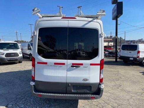 Used 2019 Ford Transit 150 XLT image 5
