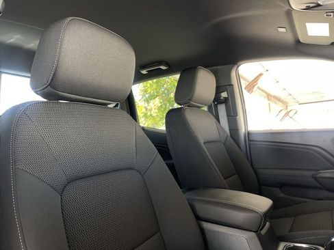 New 2026 GMC Canyon Elevation w/ Convenience Package image 27