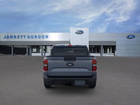 New 2025 Ford Maverick Lariat w/ Black Appearance Package image 5