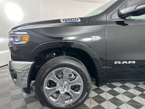 New 2026 RAM 1500 4x4 Crew Cab image 2