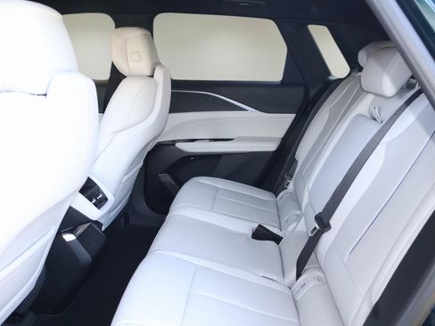 New 2026 Cadillac Lyriq Luxury image 13