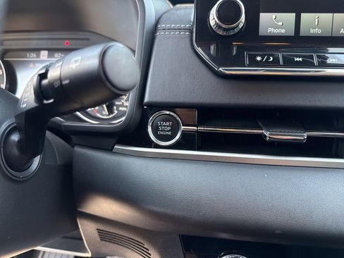 Used 2024 Mitsubishi Outlander SE FWD image 25