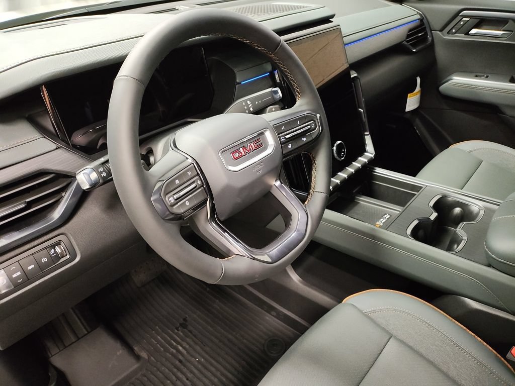 New 2026 GMC Acadia AT4 w/ LPO, Floor Liner Package AWD/4WD image 25