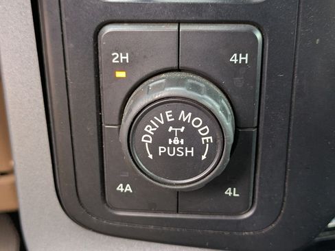 Used 2023 Ford F150 Lariat w/ Equipment Group 502A High AWD/4WD image 26
