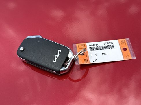Used 2024 Kia Forte LXS w/ LXS Technology Package FWD image 36
