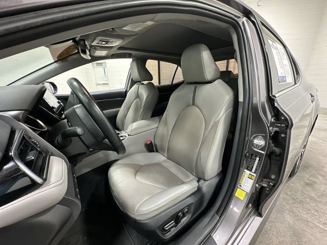 Used 2023 Toyota Camry XLE FWD image 13
