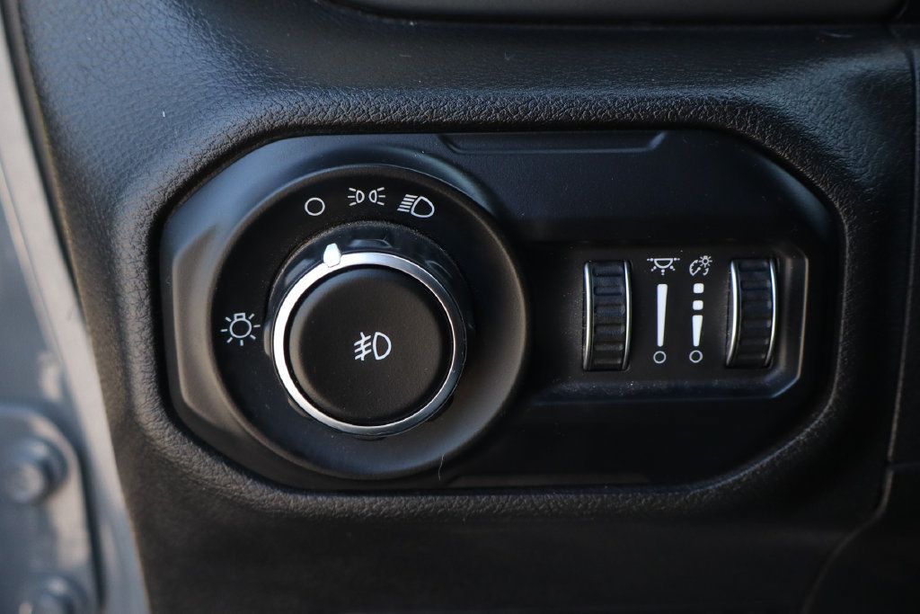Used 2021 Jeep Wrangler Sport AWD/4WD image 22