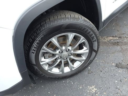 Used 2020 Jeep Cherokee Latitude Plus w/ Cold Weather Group image 55